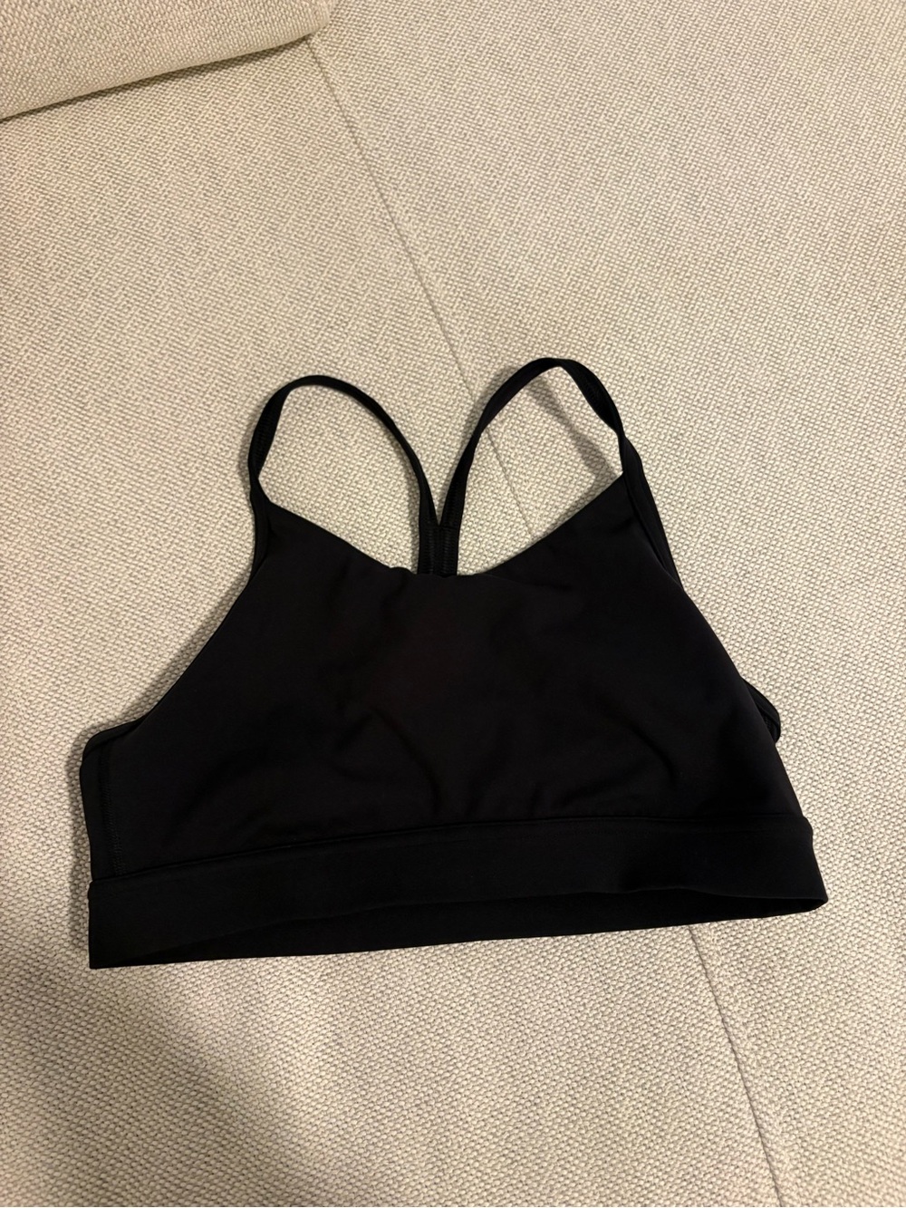 High neck flow Y bra